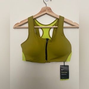 (NWT) Nike High Support Shape Bra